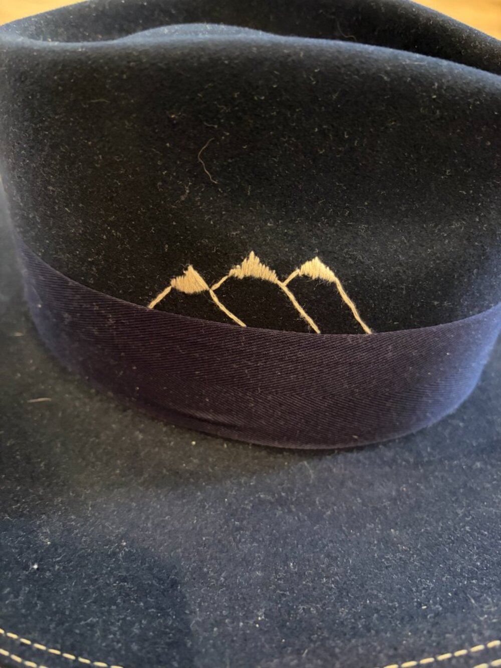 Nick Fouquet x The Snow Lodge limited edition Aspen hat (size 7) - Picture 3 of 7